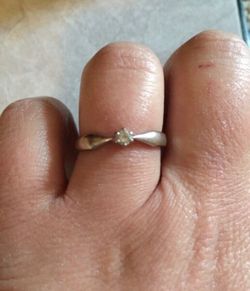 Sterling Silver 0.1 C Diamond Ring Size 9