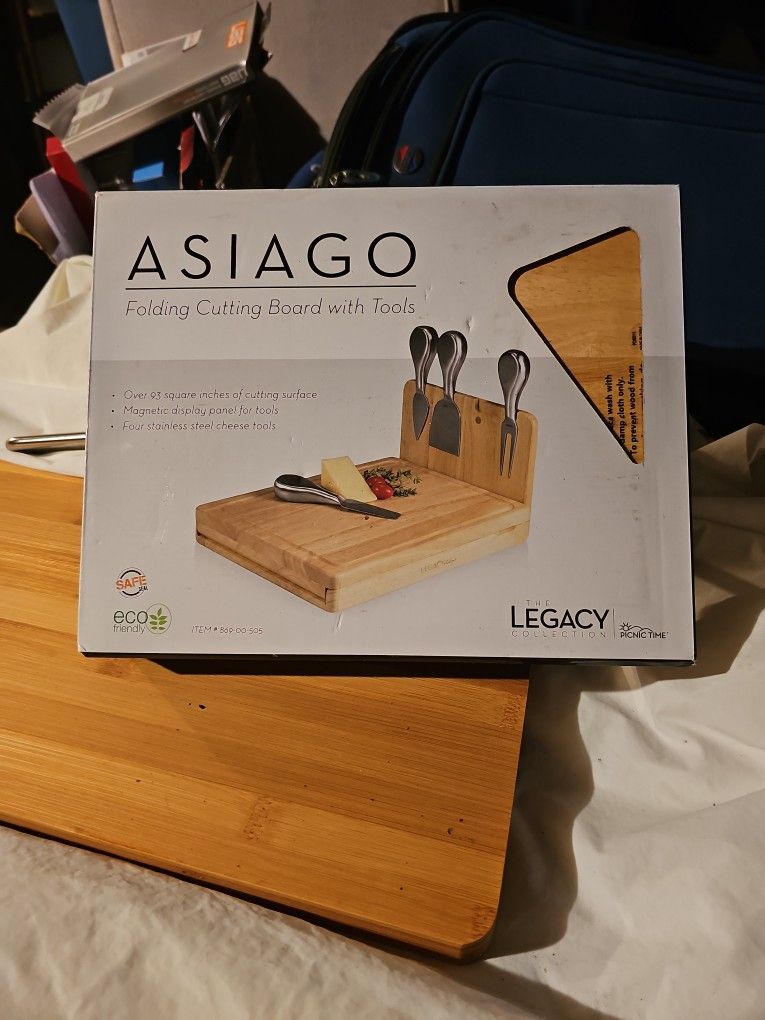 Asiago- Folding Cheese Board