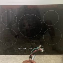 Brand New , Never Used 5 Burner Electric Glass Ceramic Stove Top.