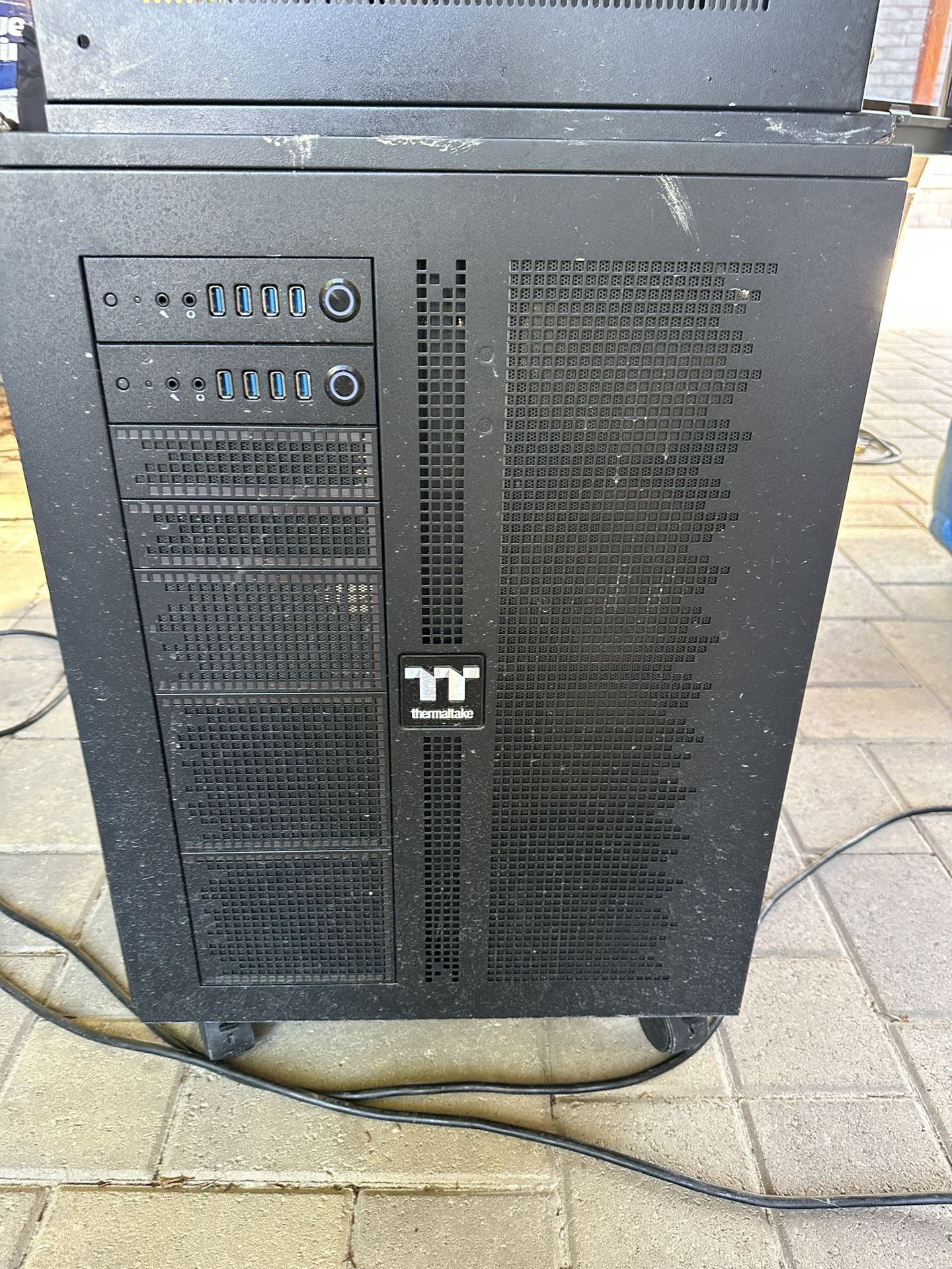 Thermaltake Core W200 Dual System Capable Extreme Water Cooling XL-ATX Fully Modular Brand New Condition