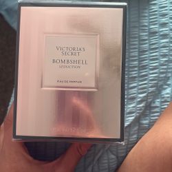 Victoria’s Secret Bombshell