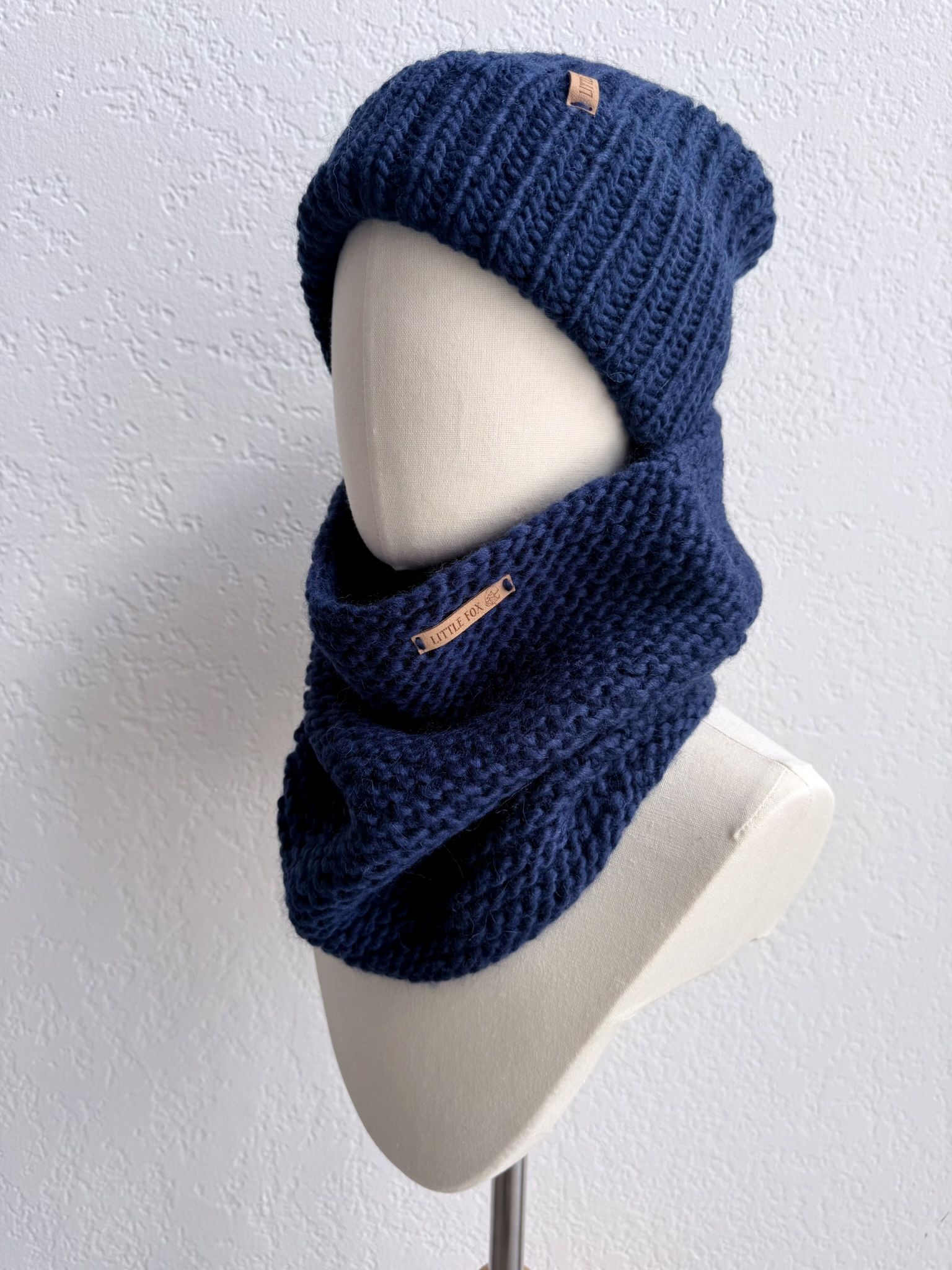 Handmade Knitted Hat + Snood Set — Thick Knit, Cozy Winter Outfity (Blue) Handmade Knitted Hat + Snood Set — Thick Knit, Cozy Winter  main image 2