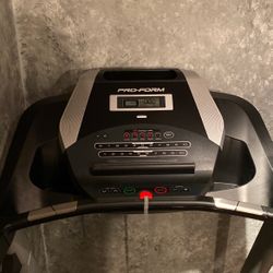 Treadmill - Pro Form 505 CST
