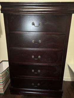 Solid Wood 5-Drawer Dresser – Dark Cherry Finish