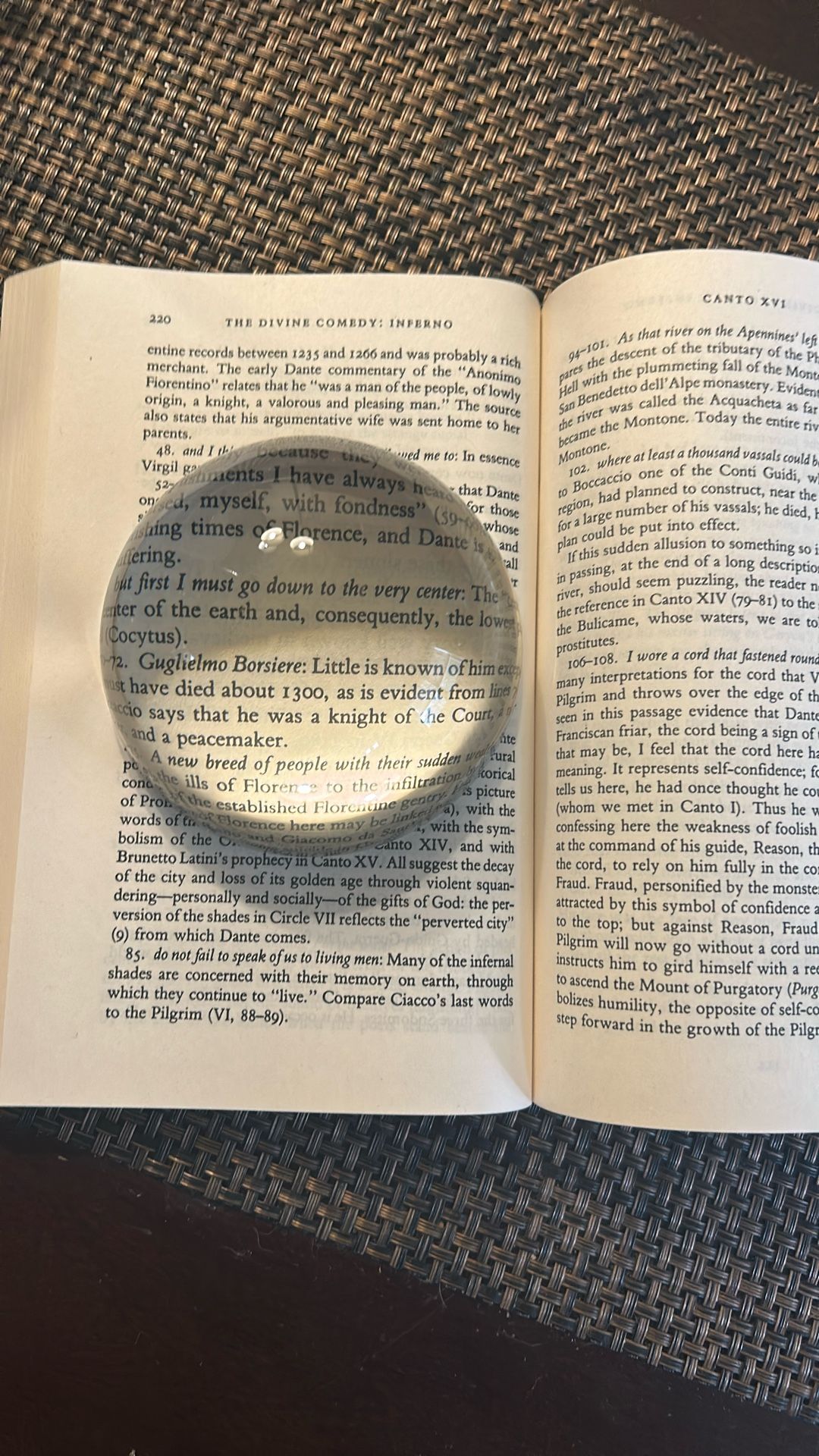 Magnifying Reading Glass