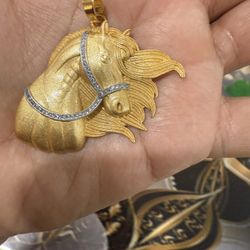 Horse Pendant Plated Gold 