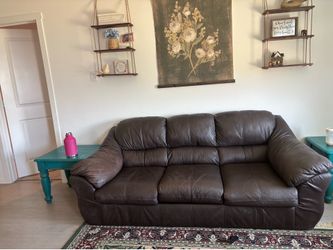 FREE COUCH