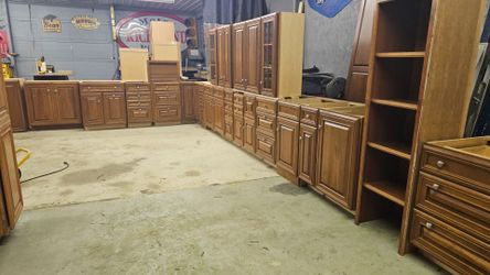 Huge Amount of Solid Wood Wood-Mode Kitchen Cabinets