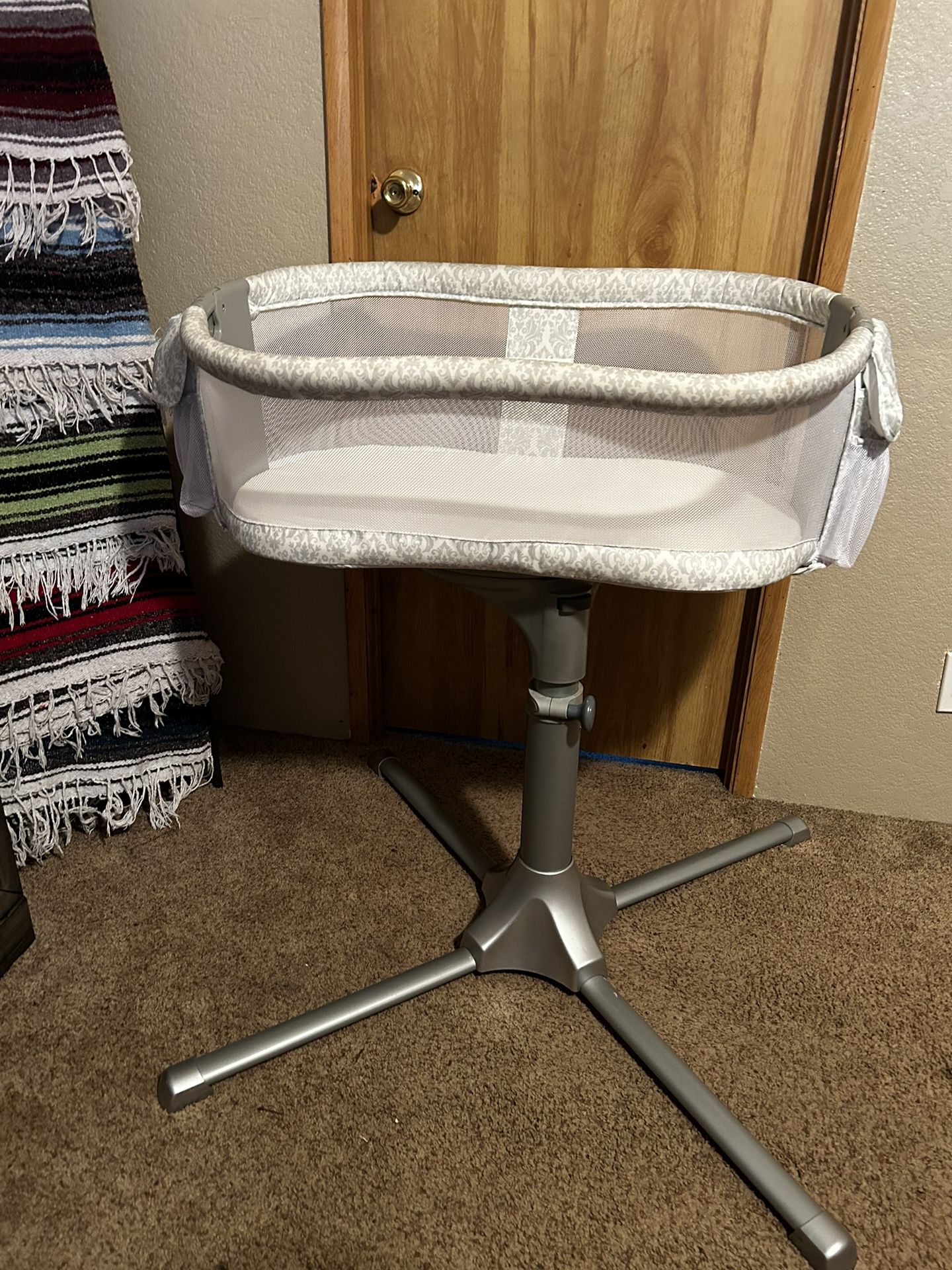 Halo Bassinest Swivel Sleeper