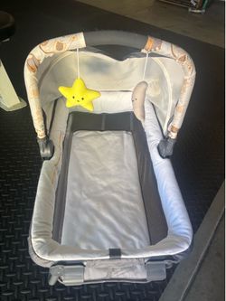 Bassinet for playpen