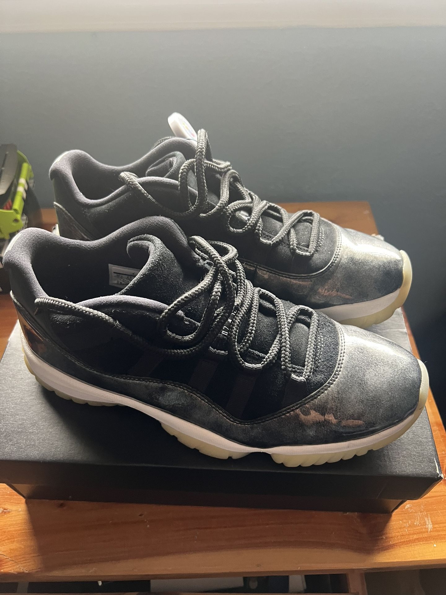 Jordan 11 Low Size 10.5