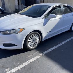 2014 Ford Fusion Hybrid