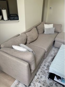 Sectional couch