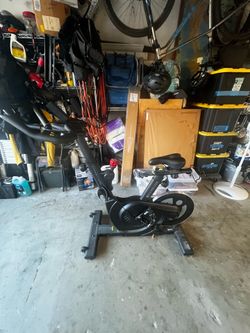 Echelon stationary bike