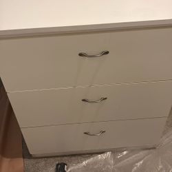 Dresser Extra Wide Drawers