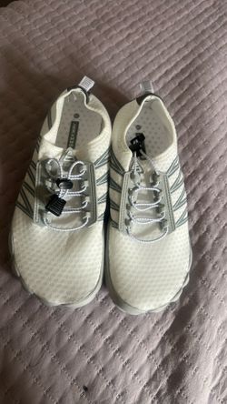 Women's Water shoes 8.5