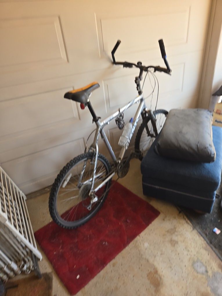 GIANT EXTRA LIGHT RINCON ORION MOUNTAIN BIKE