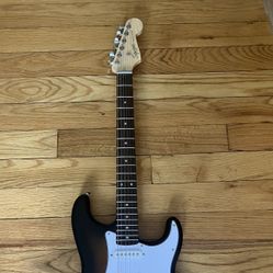 Squier Debut Series Stratocaster - Sunburst