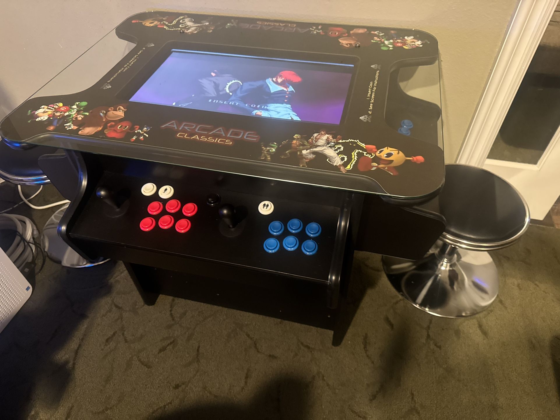 🔥Amazing Cocktail Arcade Machine W/ 700 Classic games! 🔥 22 inch Large screen.