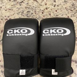 kickboxing gloves cko (nuevos) 20$
