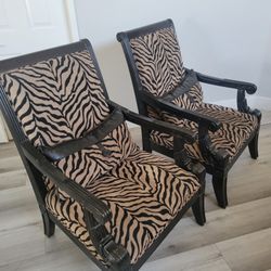 2 Oversized Sitting Chairs 