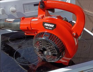 Excellent Condition! Echo PB-250 Gas Powered Leaf Blower!