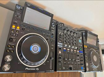 Pioneer CDJ-3000 x2 + DJM-900NXS2 + Coffin Case