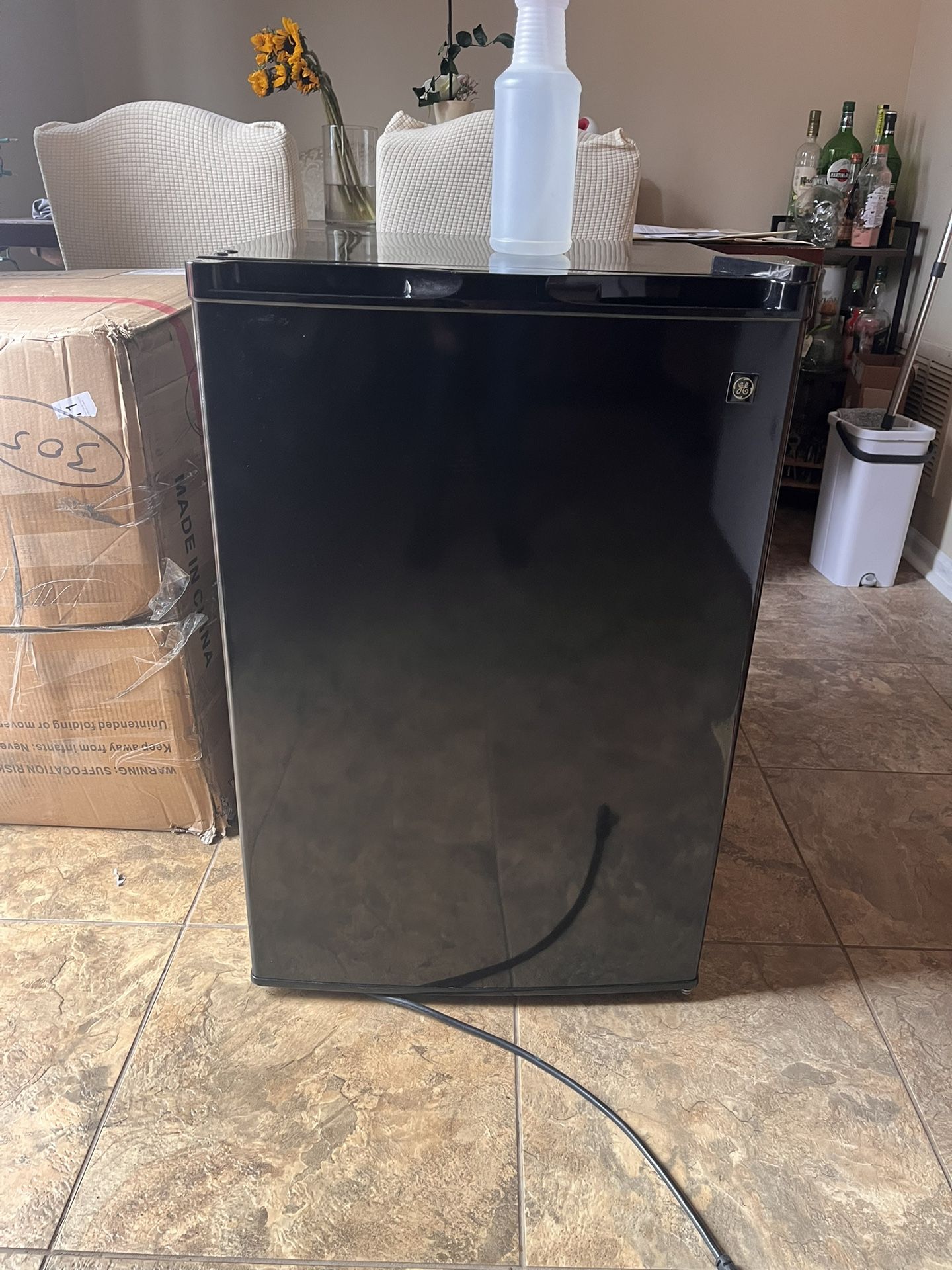 Mini Fridge - Black - General Electric