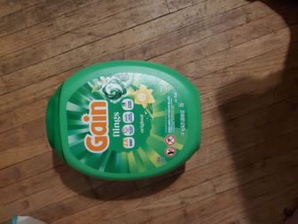 Laundry detergent