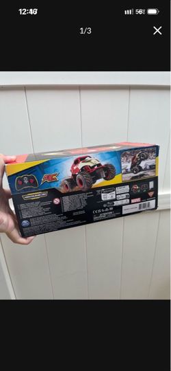 Toy Marvel remote control iron man car.   New.10$