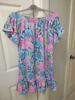 Lilly Pulitzer pretty off the shoulders dress (XS)