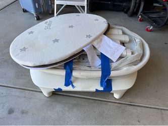 4Moms Mamaroo Basinet