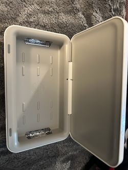 UV Sanitizer + Wireless Charger