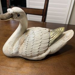 Thomas Blakemore Swan Statue