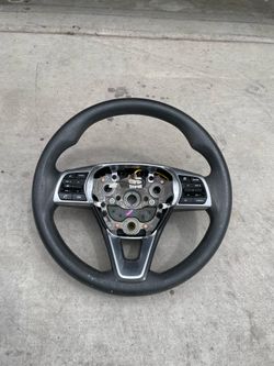Hyundai Sonata steering wheel