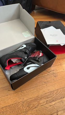 Brand New Peleton Shoes Size 44