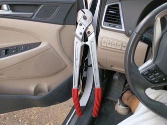 Cable cutters