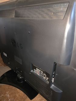 For sale is my 55" LG TV round base and it Swivels doesn't have a remote