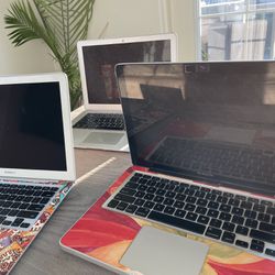 3   Apple Laptops 