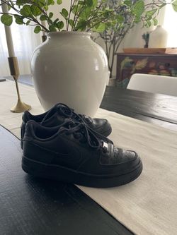 Nike Air Force 1 black shoes sz 3 youth