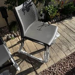 Flash Furniture HERCULES Series 661 lb. Capacity Gray Stack Chair with Air-Vent Back and Black Powde
