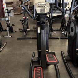 🔥 Pro-Form HiiT L6 Elliptical – iFIT Smart • Foldable • Like New/New