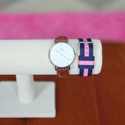 Daniel Wellington Classic Durham Women's Watch in Silver with 2 Straps!