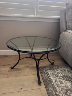 Coffee table/sofa table