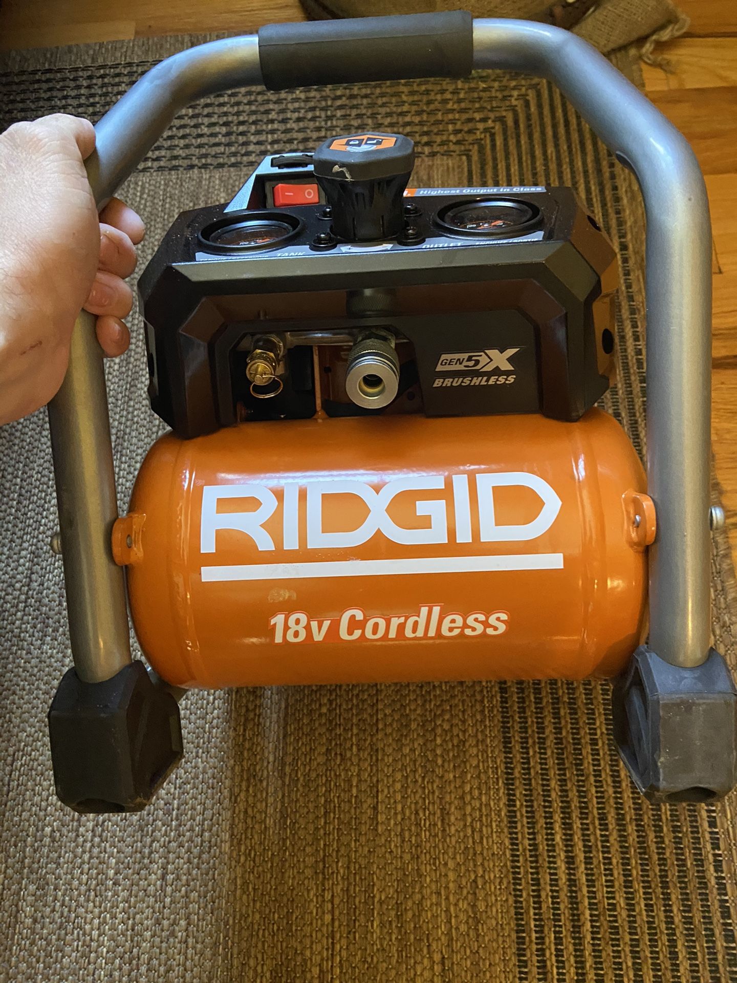 Ridgid battery operated air compressor. for Sale in Anderson, SC OfferUp