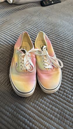 Women’s new canvas Vans size 8