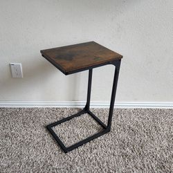 Rustic Style Steel and Wooden C-Shaped End Table/Side Table/Plant Stand