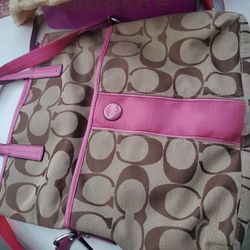 Coach Purse Sv/Khaki/Mullberry. 