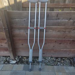 Free Crutches 