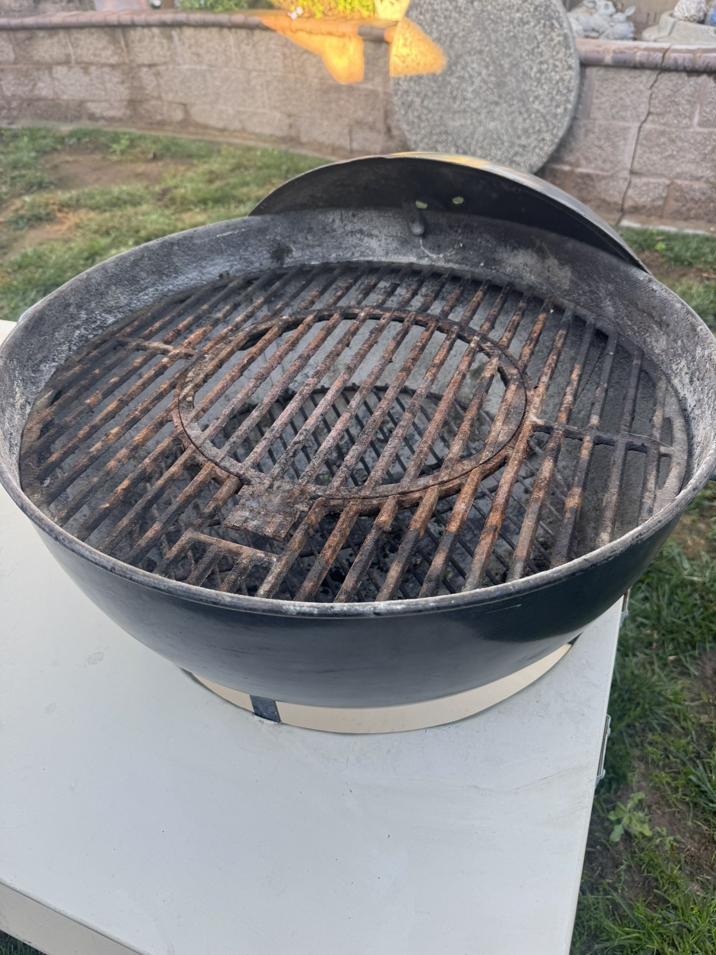 Weber Grill with cart/ Cover and cast iron crate